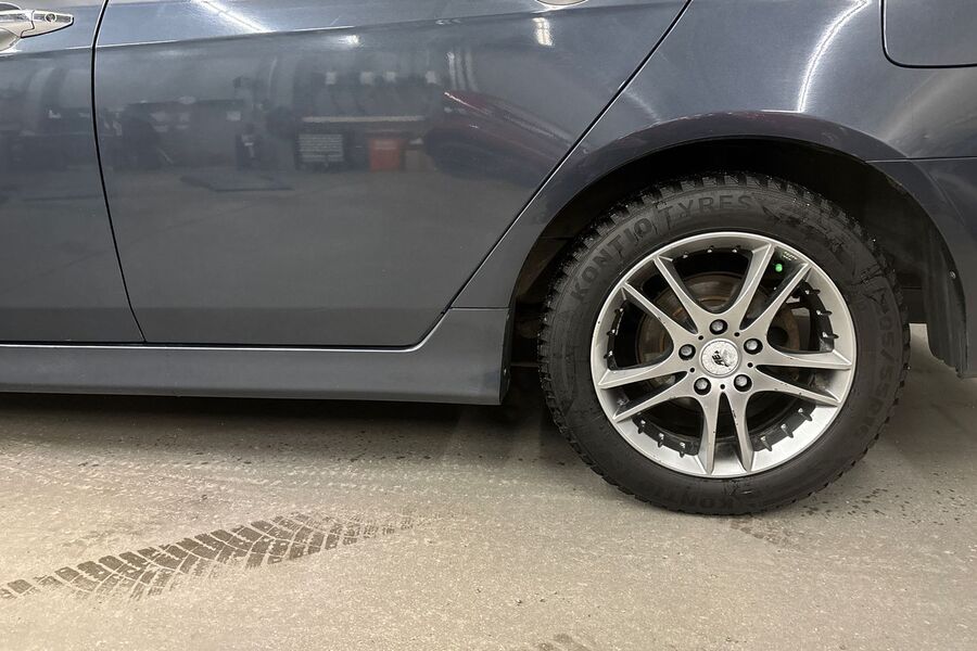 Honda Accord vaihtoauto