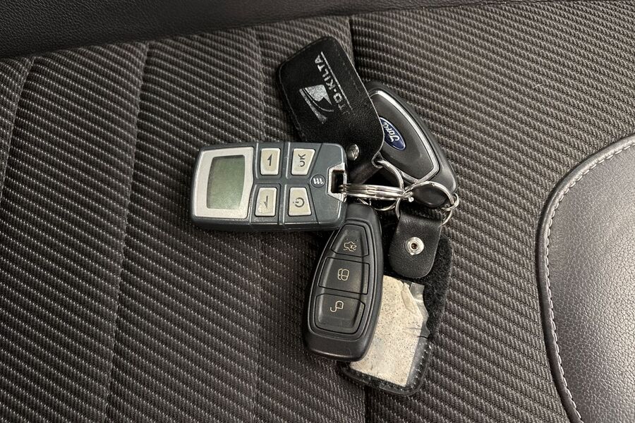 Ford Kuga vaihtoauto