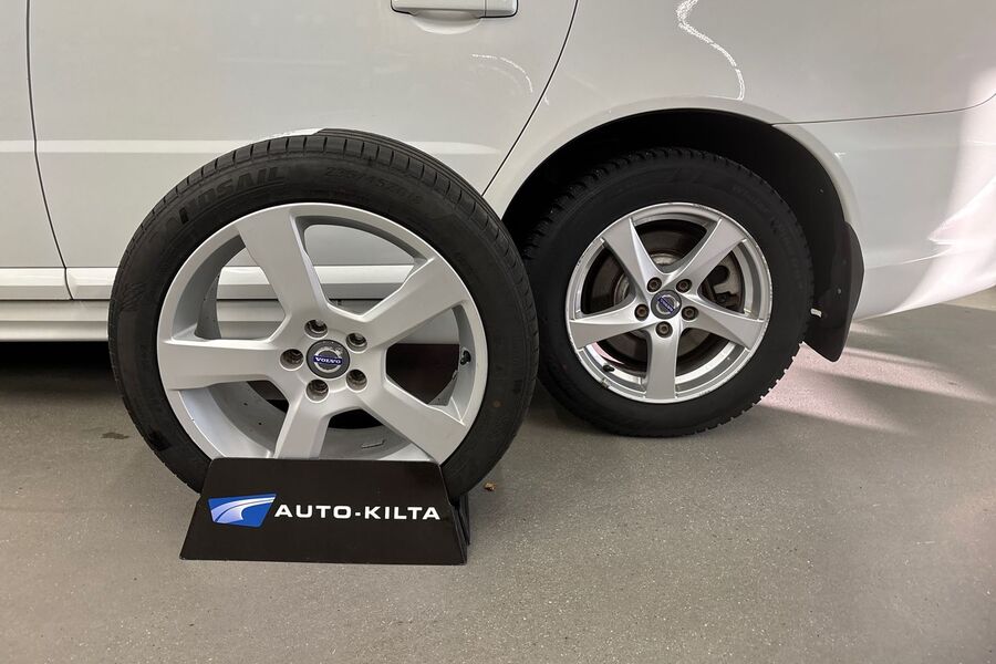 Volvo V70 vaihtoauto