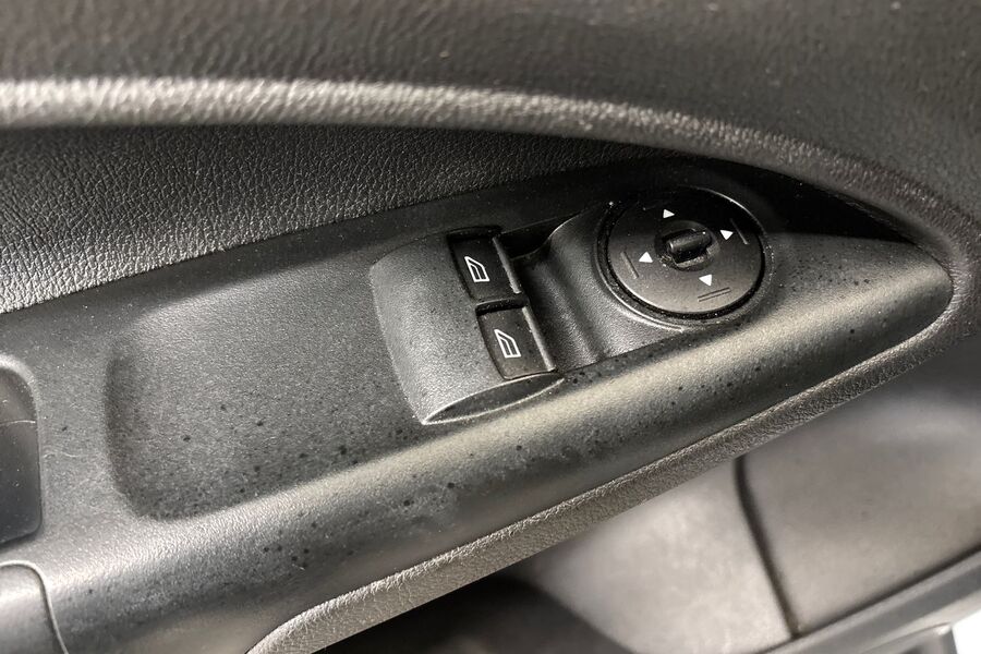 Ford Transit Connect vaihtoauto