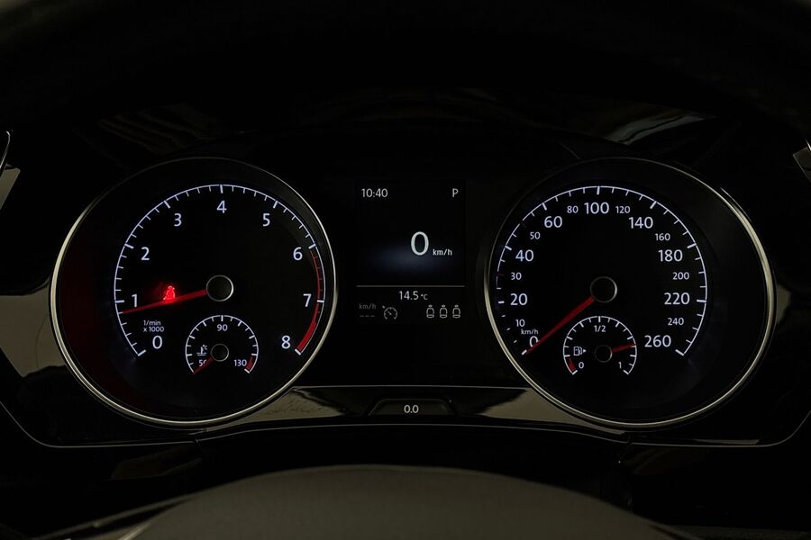 Volkswagen Touran vaihtoauto