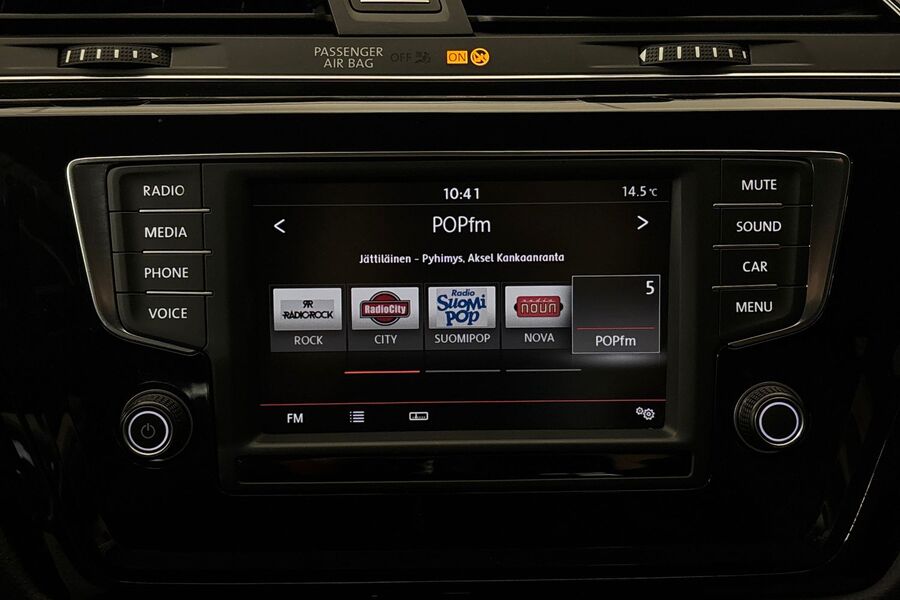 Volkswagen Touran vaihtoauto