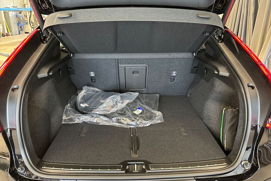 Volvo EC40 vaihtoauto