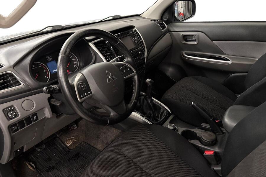 Mitsubishi L200 vaihtoauto