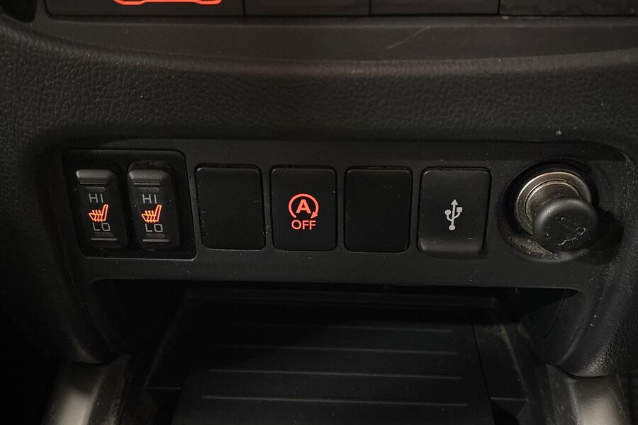 Mitsubishi L200 vaihtoauto