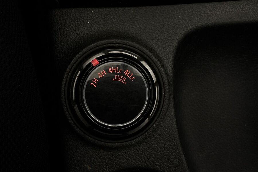 Mitsubishi L200 vaihtoauto