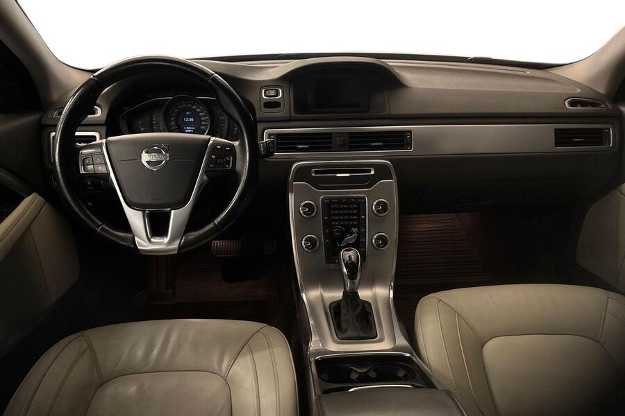 Volvo V70 vaihtoauto