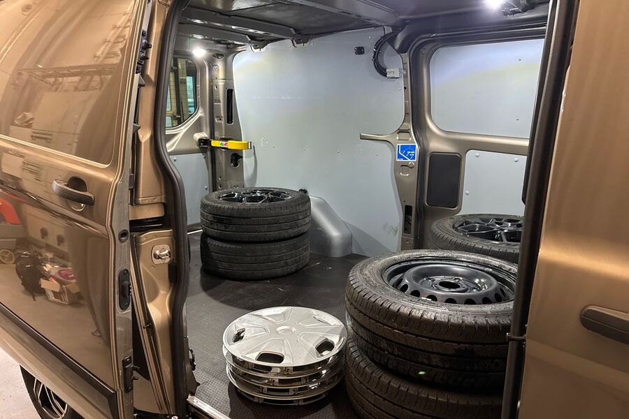 Ford Transit Custom vaihtoauto