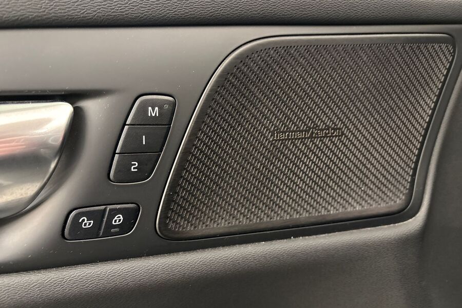 Volvo V60 Cross Country vaihtoauto