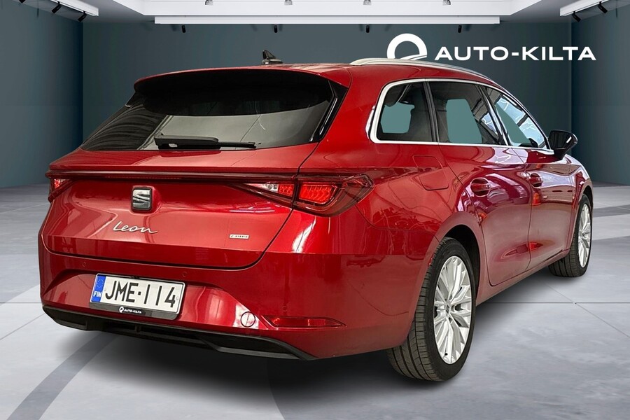 SEAT Leon Sportstourer vaihtoauto