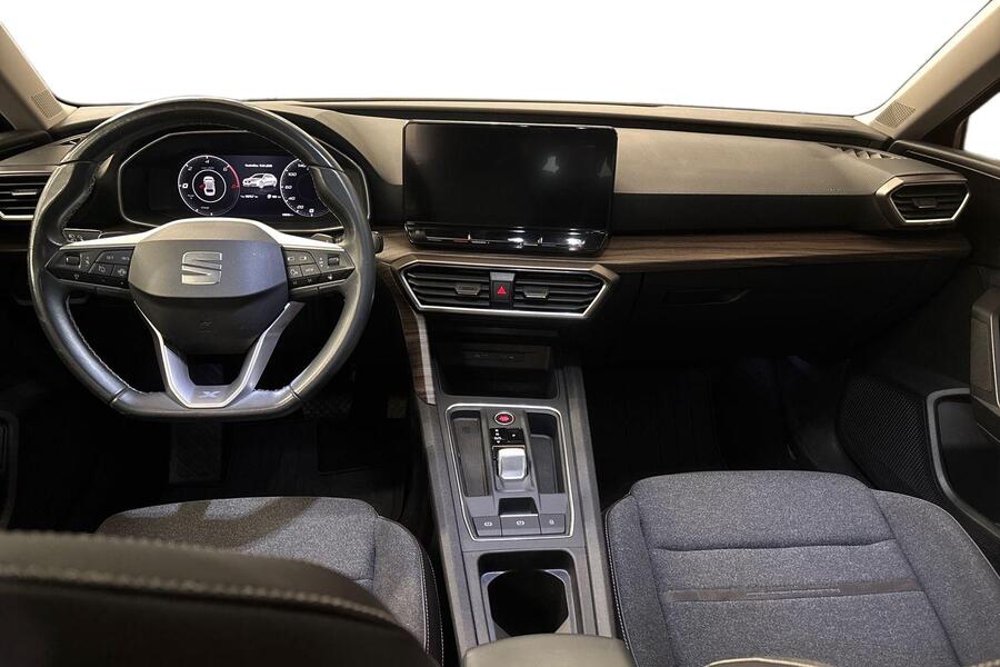 SEAT Leon Sportstourer vaihtoauto