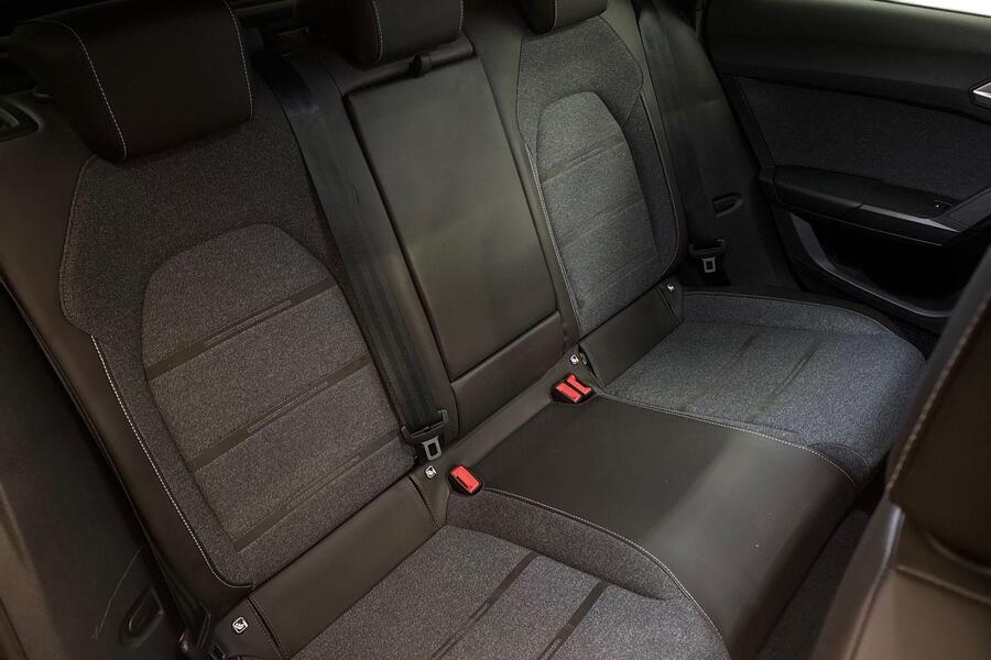 SEAT Leon Sportstourer vaihtoauto