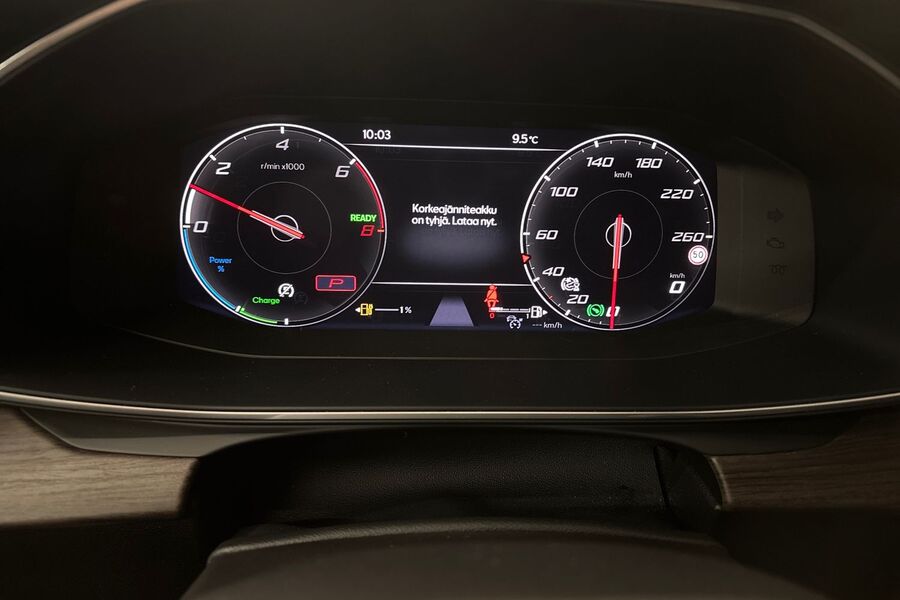 SEAT Leon Sportstourer vaihtoauto
