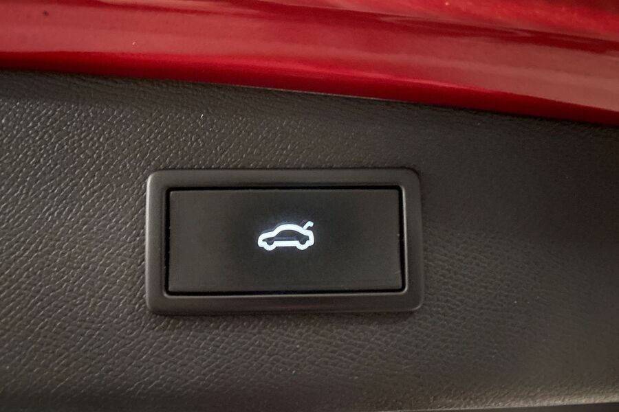 SEAT Leon Sportstourer vaihtoauto