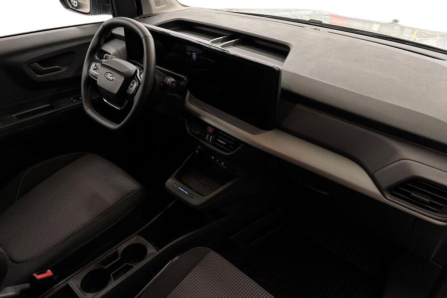 Ford Transit Courier vaihtoauto