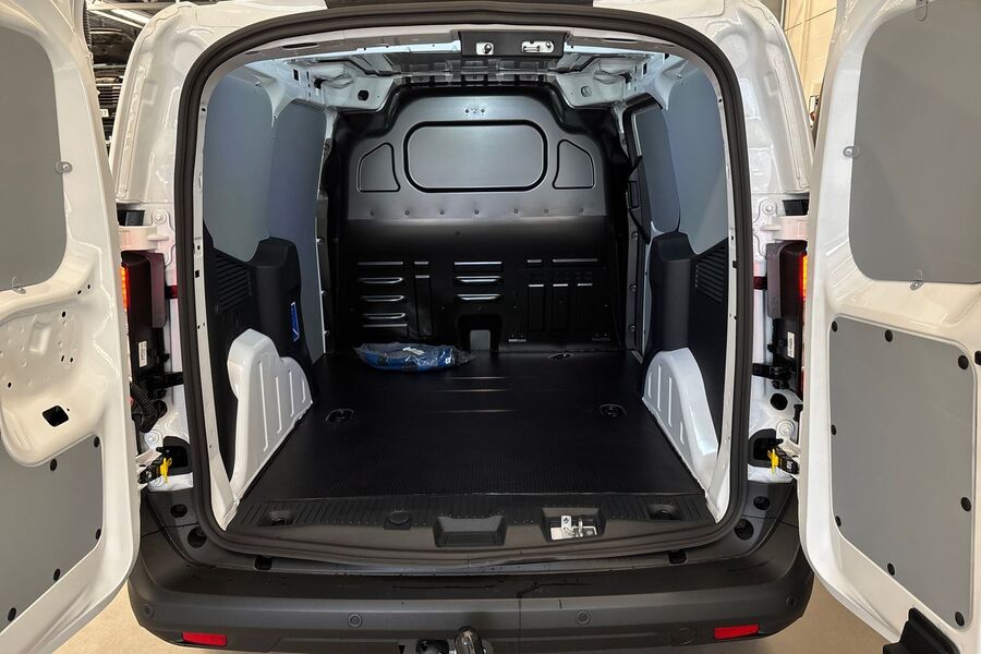 Ford Transit Courier vaihtoauto