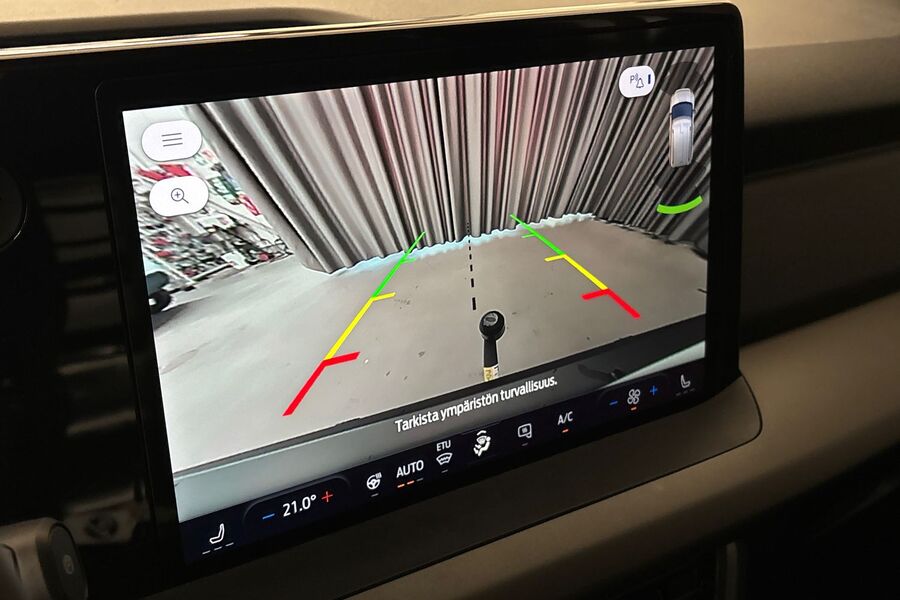 Ford Transit Courier vaihtoauto