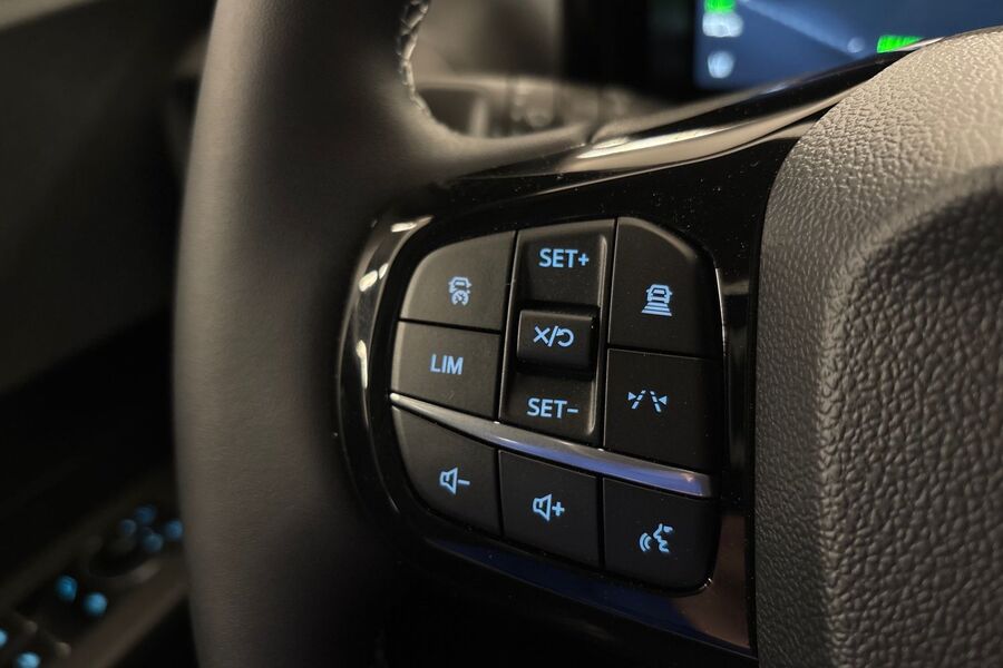 Ford Tourneo Courier vaihtoauto