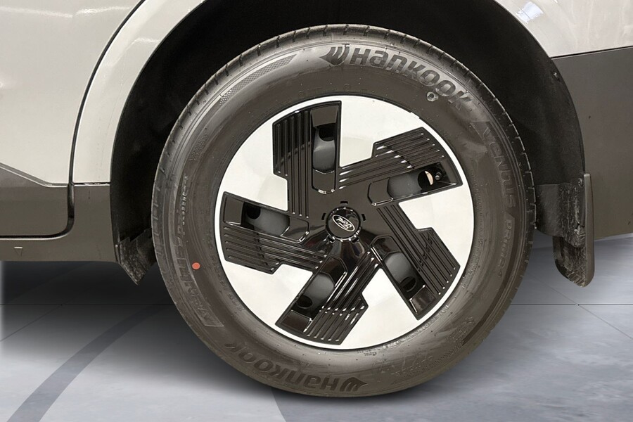 Ford Tourneo Courier vaihtoauto