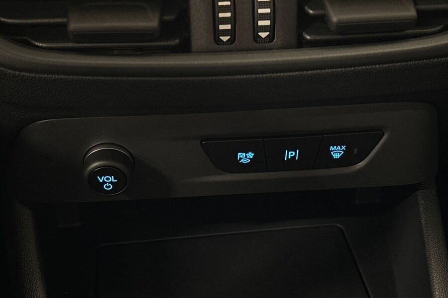 Ford Tourneo Courier vaihtoauto