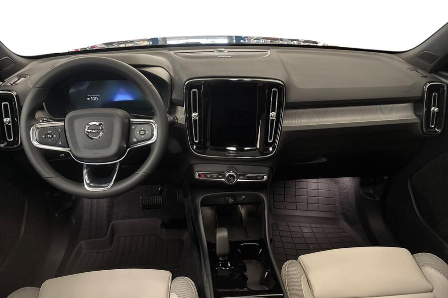 Volvo EX40 vaihtoauto