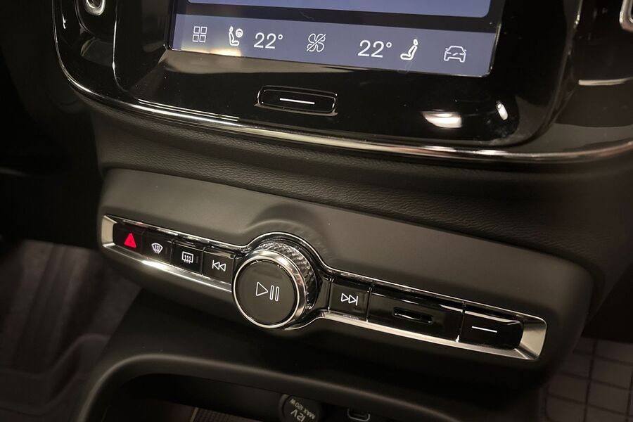 Volvo EX40 vaihtoauto