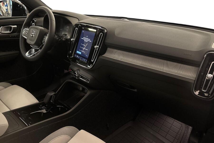 Volvo EX40 vaihtoauto