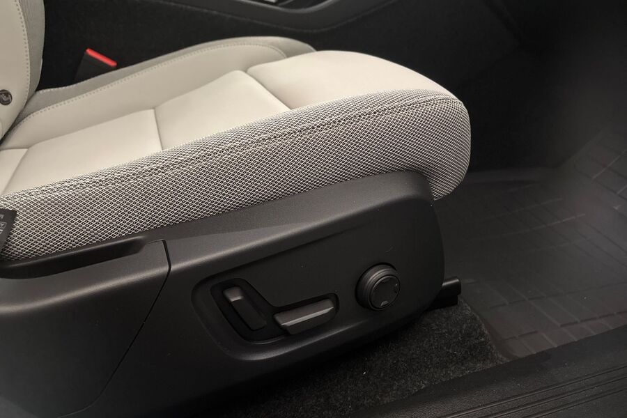 Volvo EX40 vaihtoauto