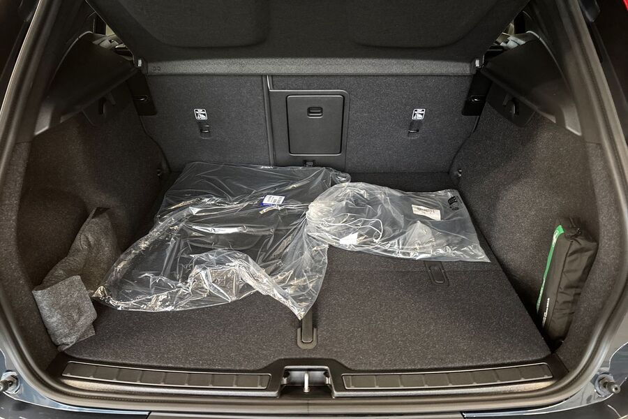 Volvo EX40 vaihtoauto