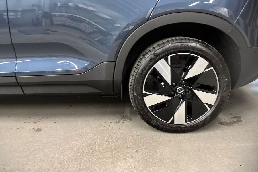 Volvo EX40 vaihtoauto