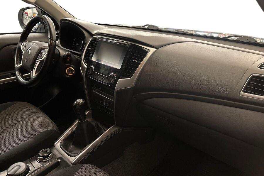 Mitsubishi L200 vaihtoauto