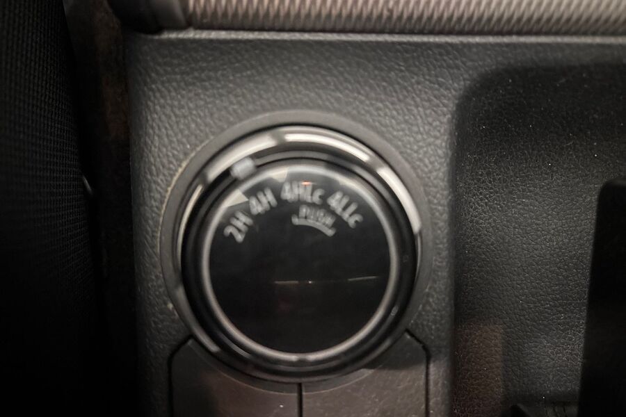 Mitsubishi L200 vaihtoauto