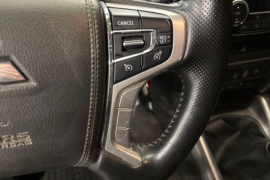 Mitsubishi L200 vaihtoauto