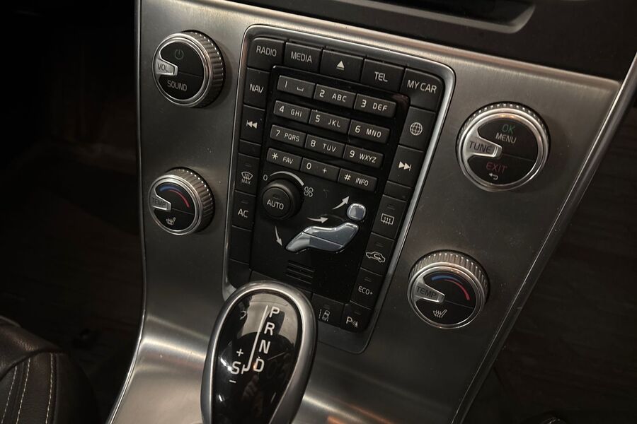 Volvo V60 vaihtoauto