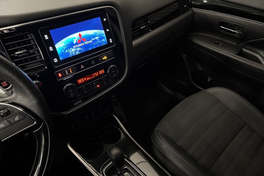 Mitsubishi Outlander vaihtoauto