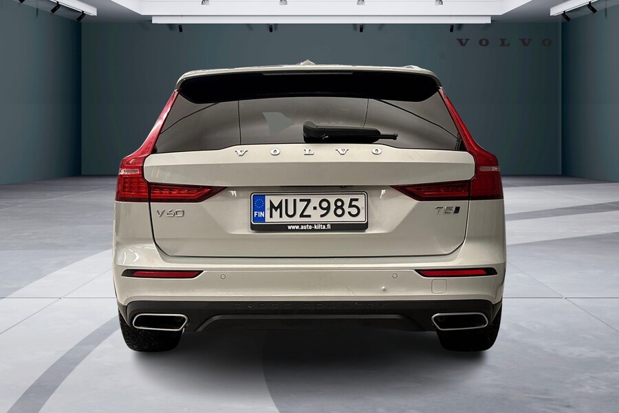 Volvo V60 Cross Country vaihtoauto