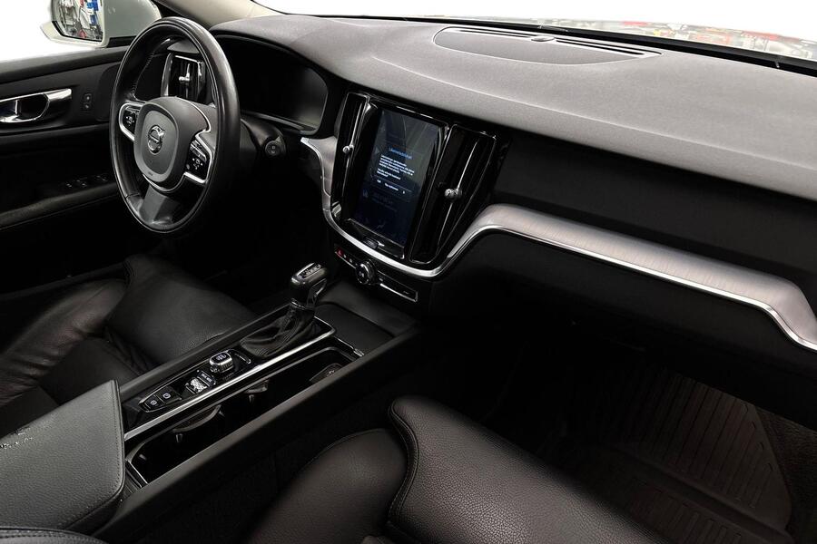 Volvo V60 Cross Country vaihtoauto