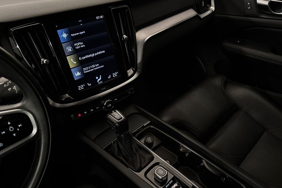 Volvo V60 Cross Country vaihtoauto