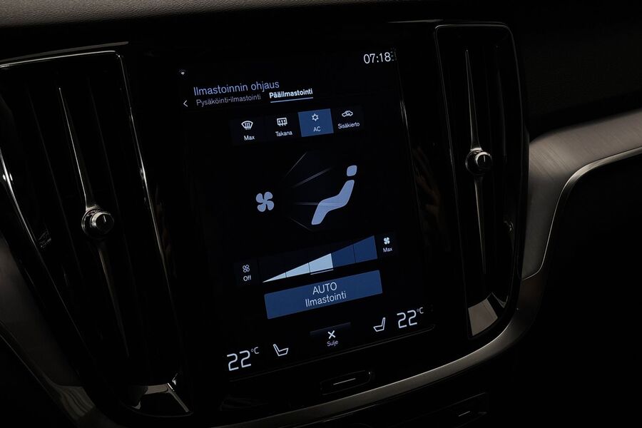 Volvo V60 Cross Country vaihtoauto