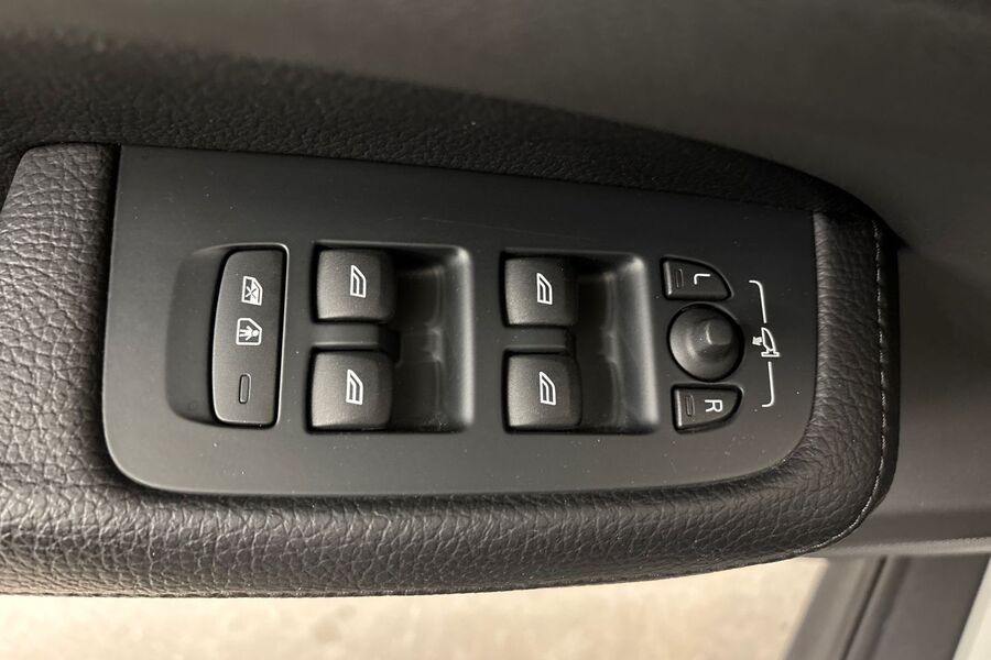 Volvo V60 Cross Country vaihtoauto