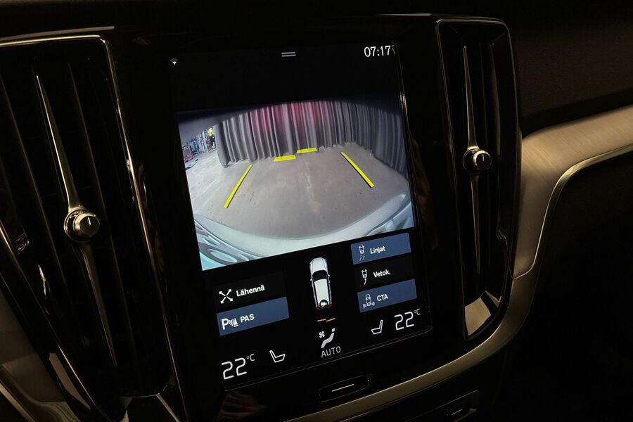 Volvo V60 Cross Country vaihtoauto