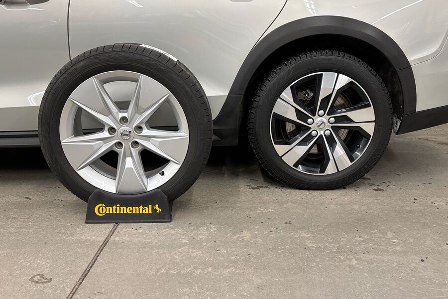 Volvo V60 Cross Country vaihtoauto