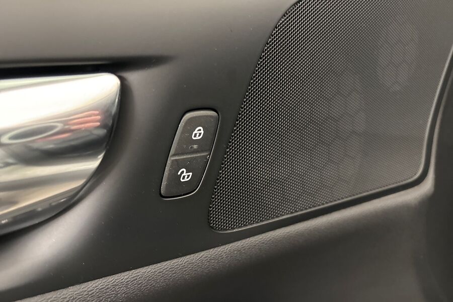 Volvo V60 Cross Country vaihtoauto