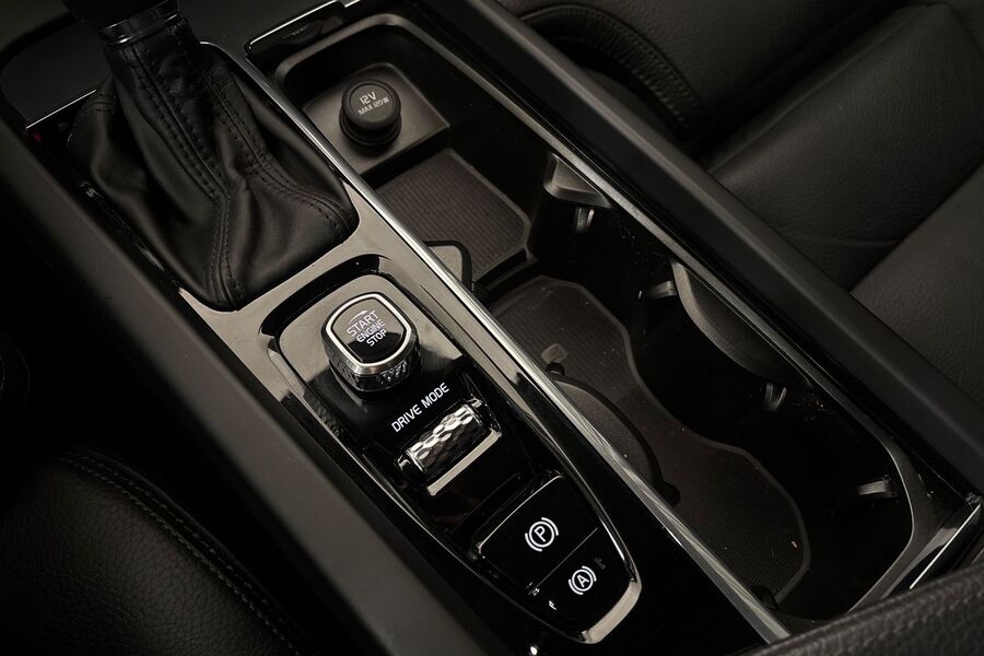 Volvo V60 Cross Country vaihtoauto