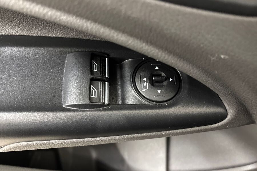 Ford Transit Connect vaihtoauto