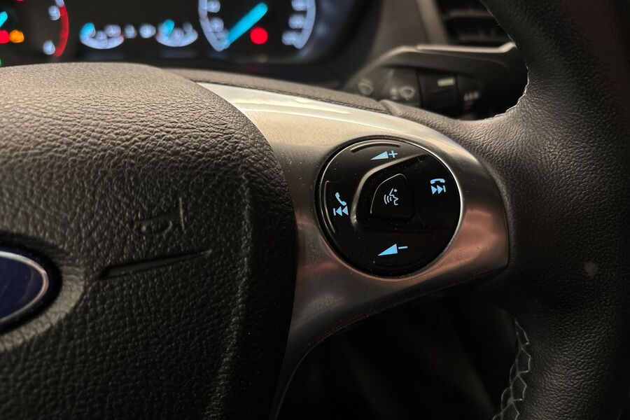 Ford Transit Connect vaihtoauto