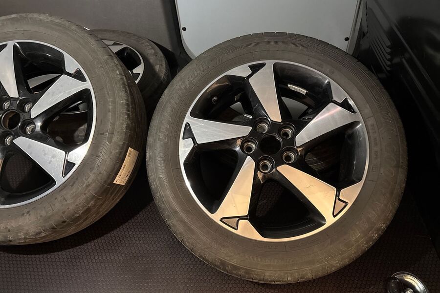 Ford Transit Connect vaihtoauto