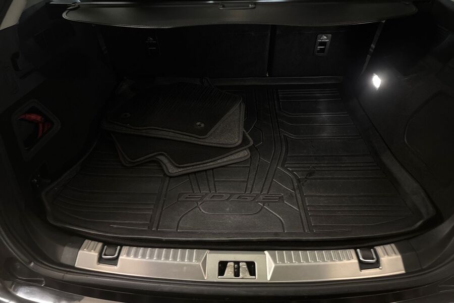 Ford Edge vaihtoauto