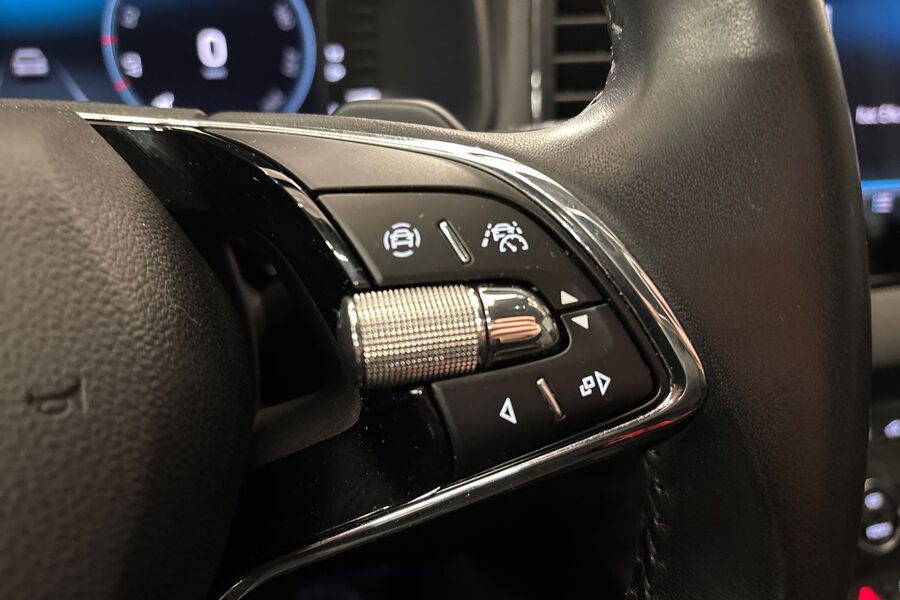 Skoda Karoq vaihtoauto