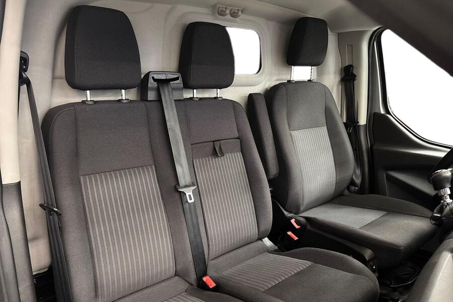 Ford Transit Custom vaihtoauto